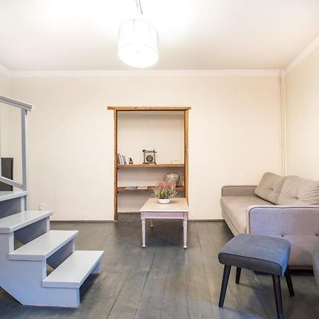 Dream Stay - Bright 2-Bedroom 2-Floor Old Town Apartment Таллин Экстерьер фото