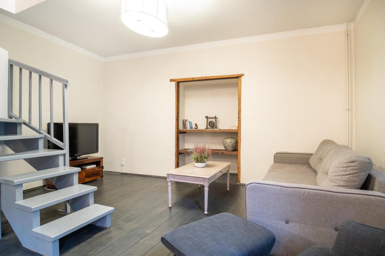 Dream Stay - Bright 2-Bedroom 2-Floor Old Town Apartment Таллин Экстерьер фото