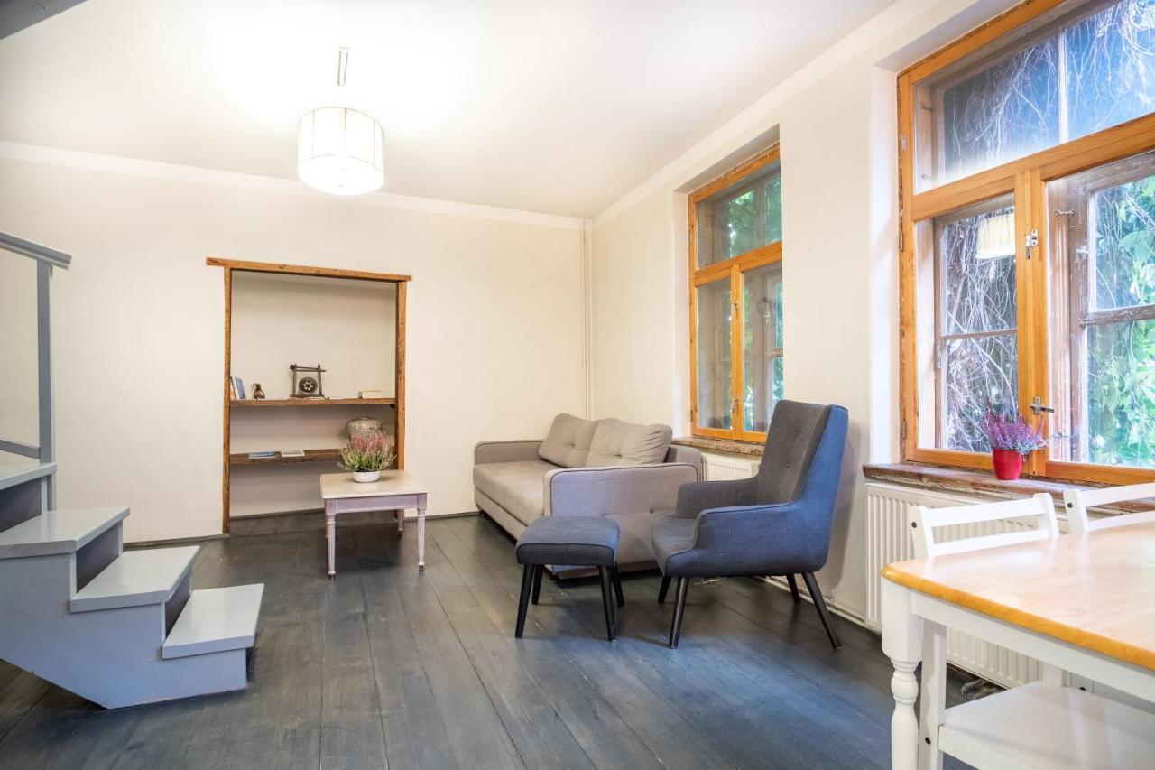 Dream Stay - Bright 2-Bedroom 2-Floor Old Town Apartment Таллин Экстерьер фото